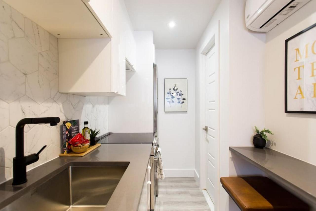 Palms Little Italy Studio With Full Bathroom By Denstays Μόντρεαλ Εξωτερικό φωτογραφία